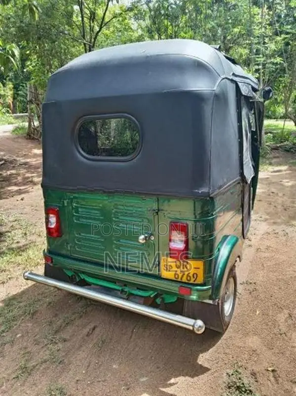 Bajaj RE 2008