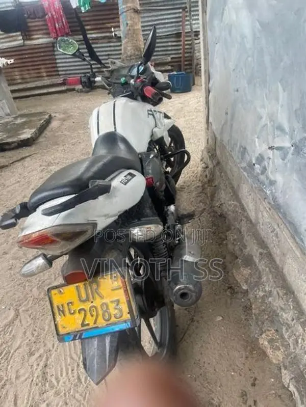 TVS Apache 2008