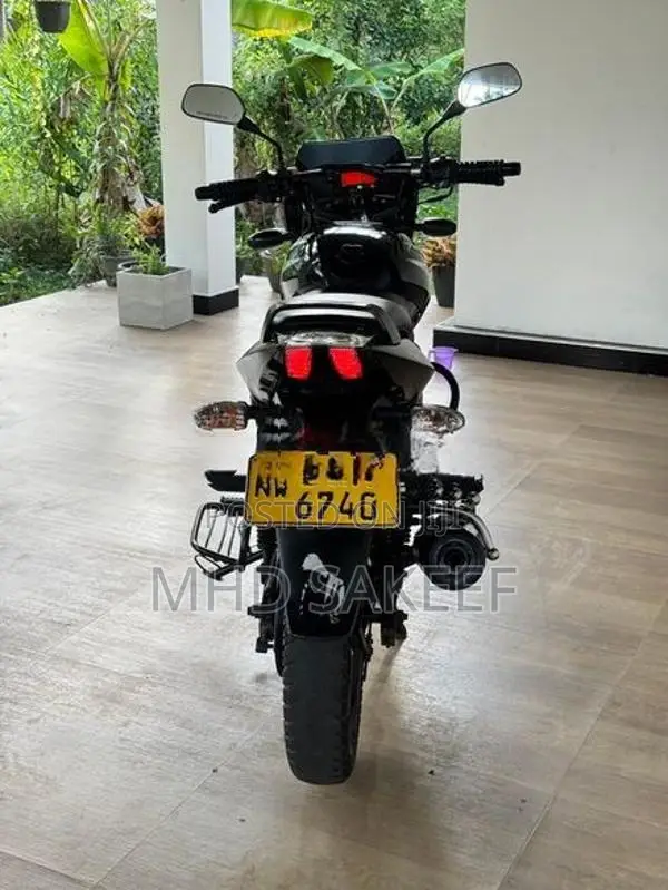 Bajaj Pulsar 150 2017