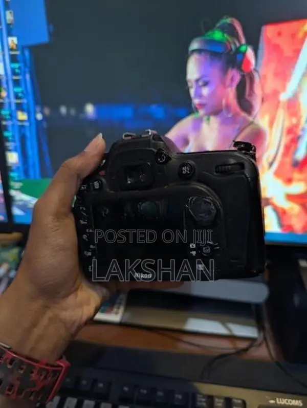 Nikon D7100