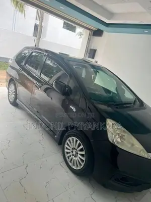 Honda Fit Shuttle Station Wagon 2013