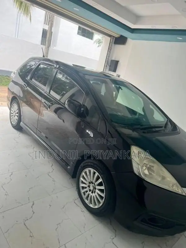 Honda Fit Shuttle Station Wagon 2013