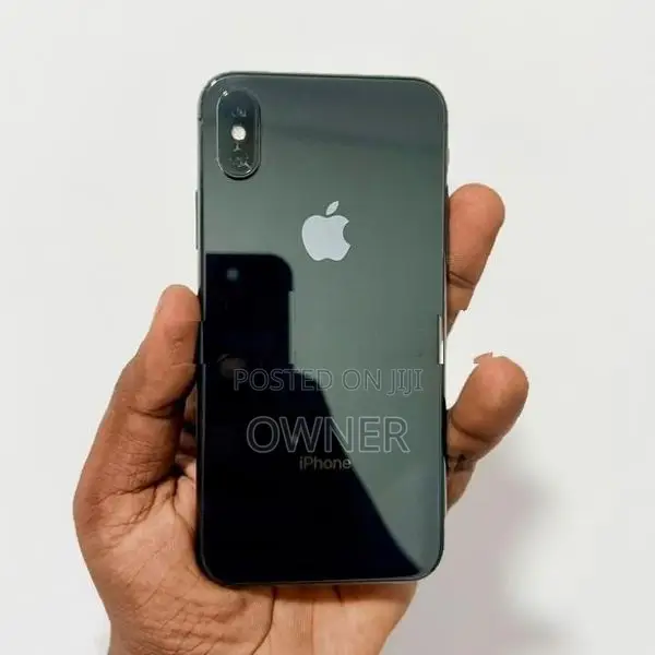 Apple iPhone X 64GB (Used)