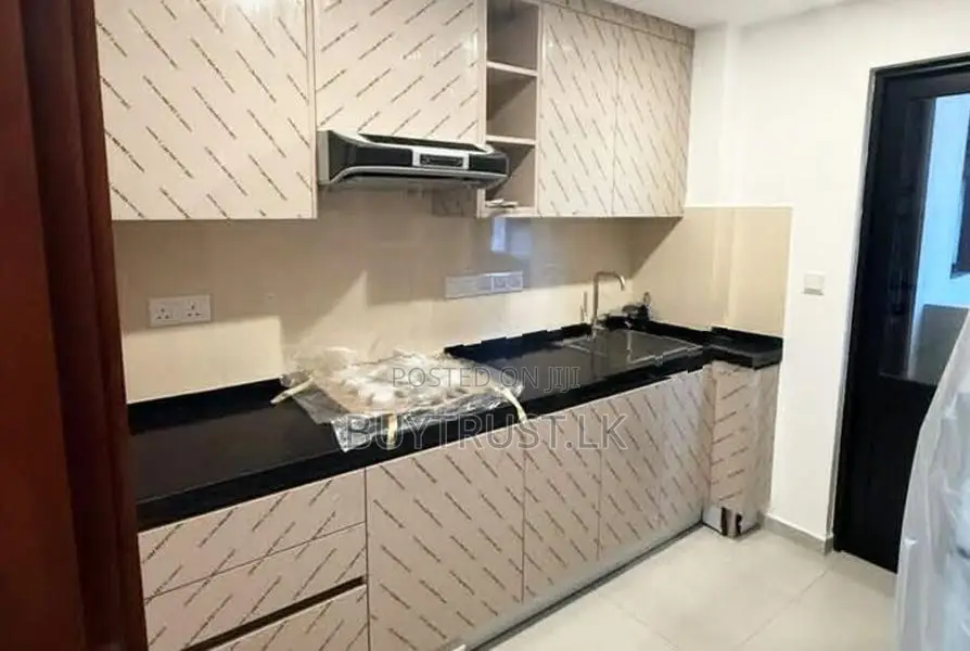 Brand New Furnished Apartment for Sale in Colombo 04