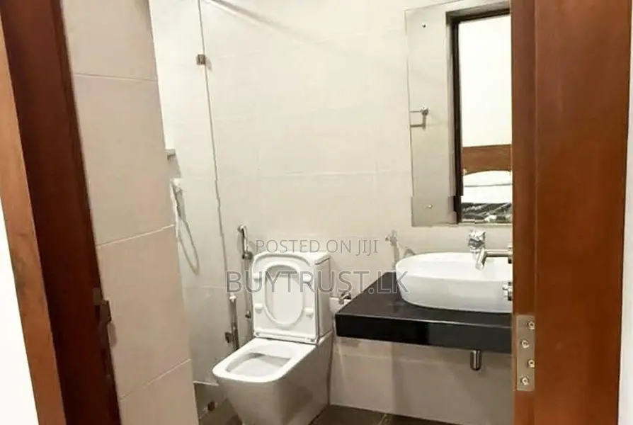 Brand New Furnished Apartment for Sale in Colombo 04
