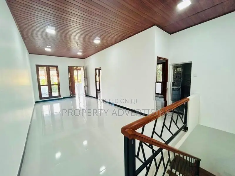 Wattala Luxury Brand New 2-Storey House for Sale (Kerawalapitiya)