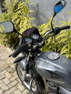 Bajaj Platina 100 2006