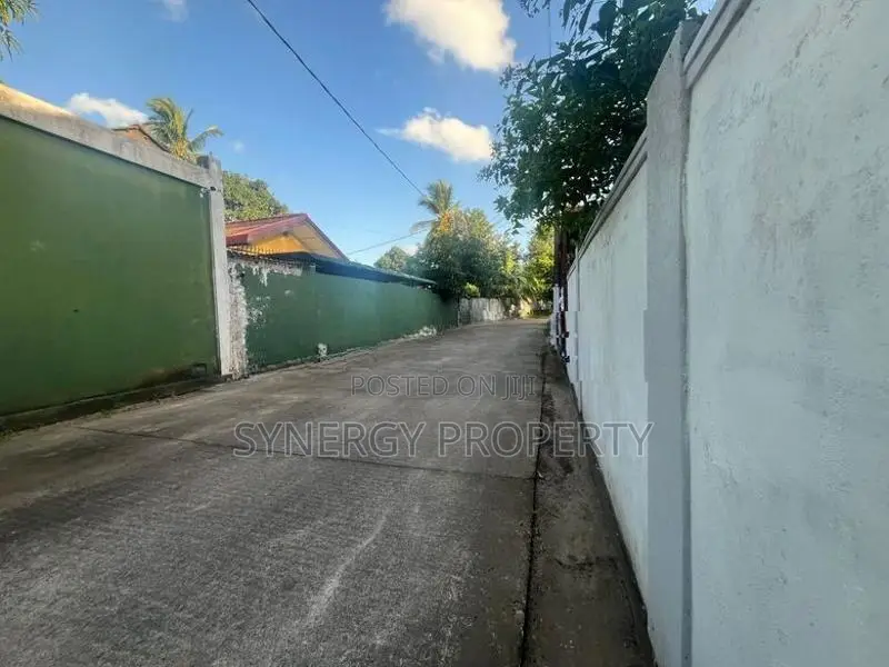 21.90 Perch Land For Sale In Dalugama,Kelaniya(LA-GAMKE-168)