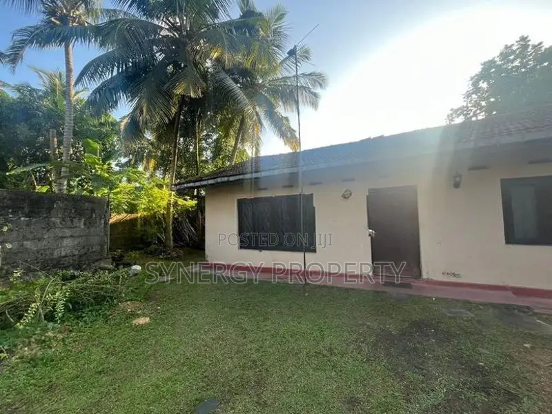 21.90 Perch Land For Sale In Dalugama,Kelaniya(LA-GAMKE-168)