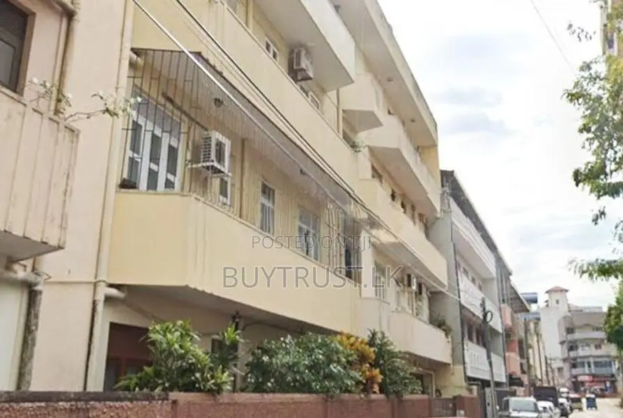 Apartment for Sale in Colombo 06