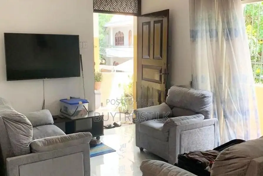 Apartment for Sale in Colombo 06