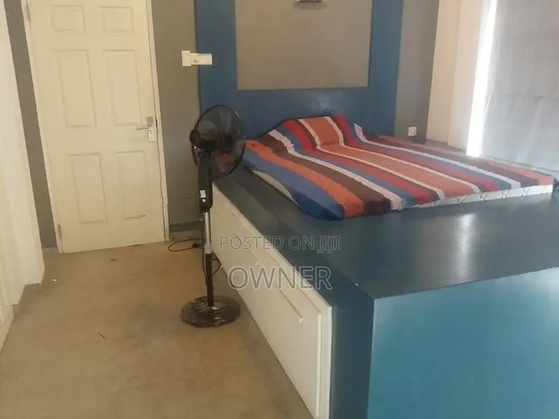 Luxury Vip Unit for Rent (Air Condition ) Makola