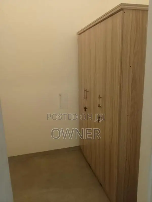 Luxury Vip Unit for Rent (Air Condition ) Makola