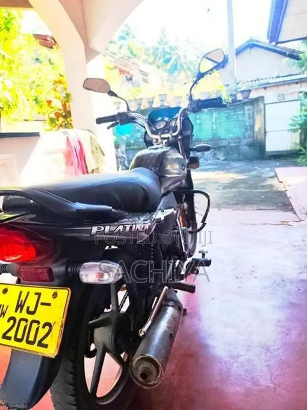 Bajaj Platina 2011