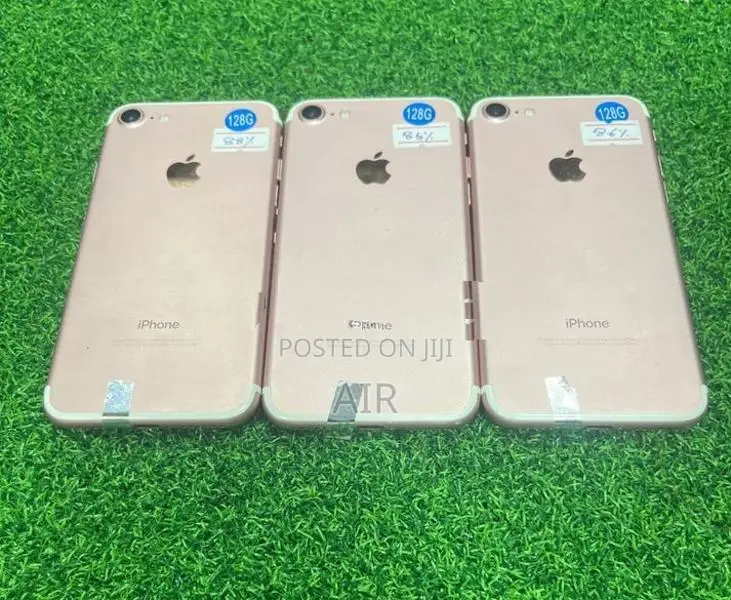 Apple iPhone 7 128GB (Used)