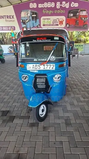 Bajaj RE 4Strok 2018