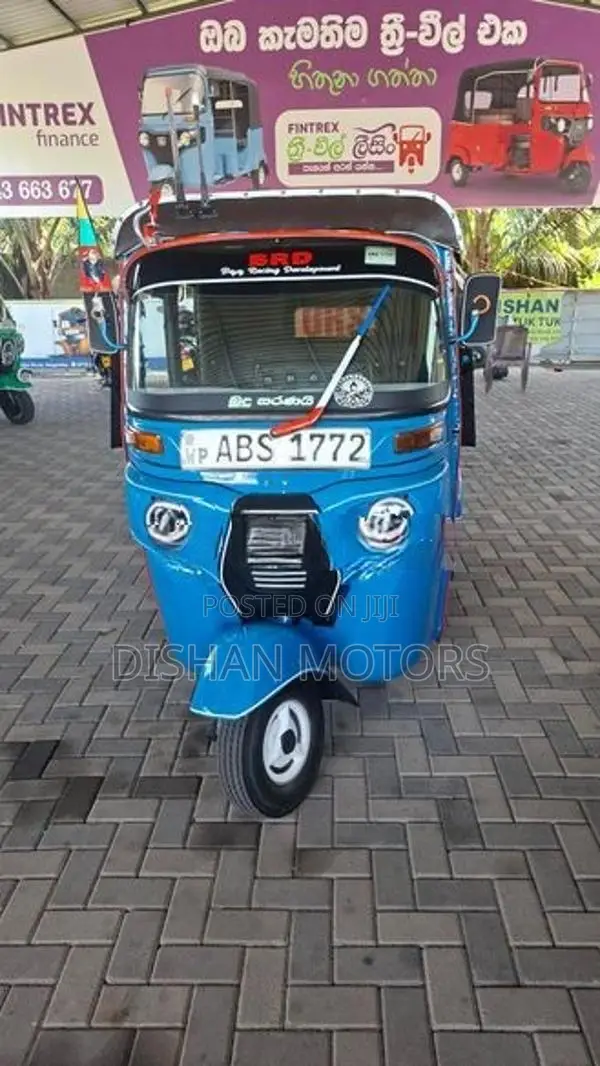 Bajaj RE 4Strok 2018