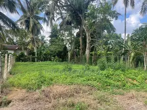 Land For Sale In Athurugiriya – Residential Or Commercial Use - PDL40