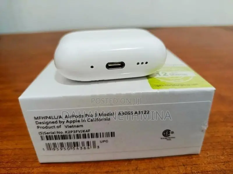 Apple AirPods Pro 3 8 Hours Playback