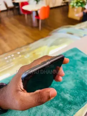 Apple iPhone 11 (Used)