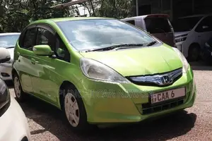 Honda Fit GP 1 2012