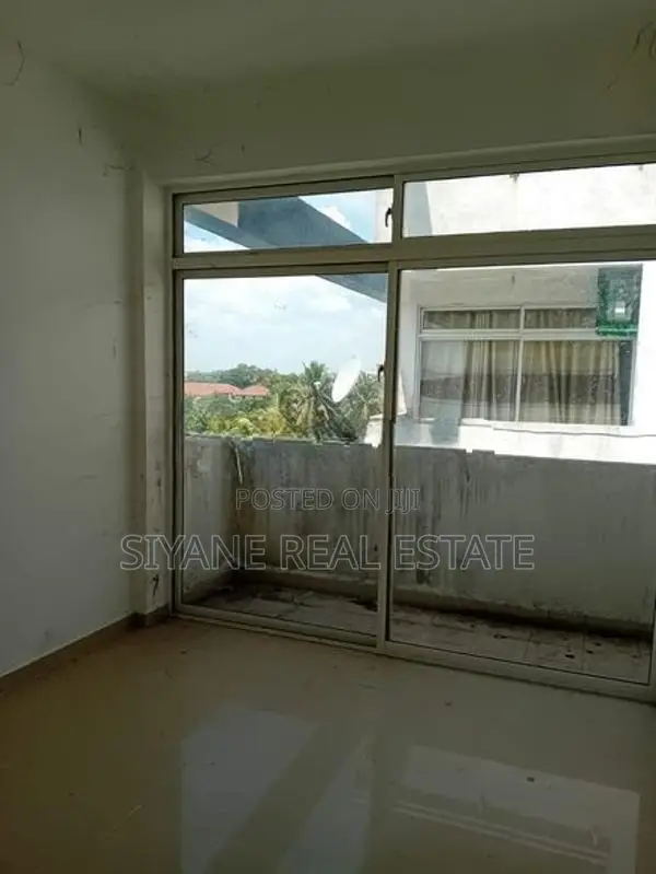 2B/R Apartment For Sale In Gampaha Near Sumedha School.