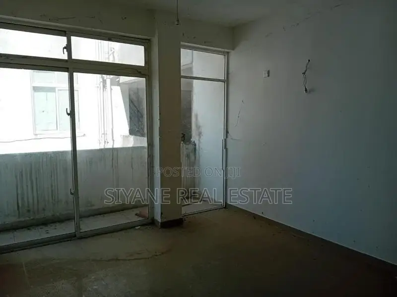 2B/R Apartment For Sale In Gampaha Near Sumedha School.