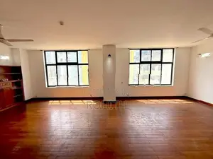 1800SqFt 3 Bedroom Office Space In Colombo