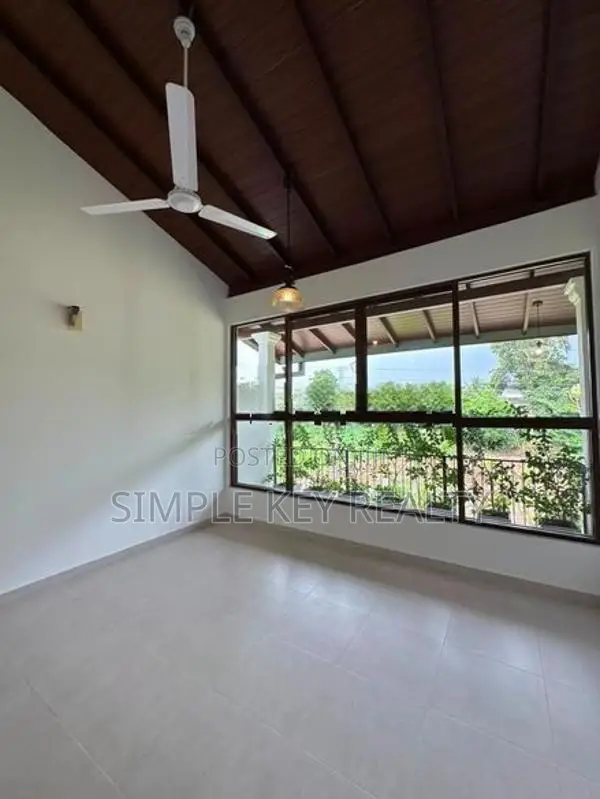 Thalawathugoda Architect Design Luxurious Residence For Sale