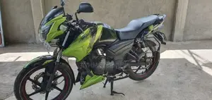 TVS Apache 2016