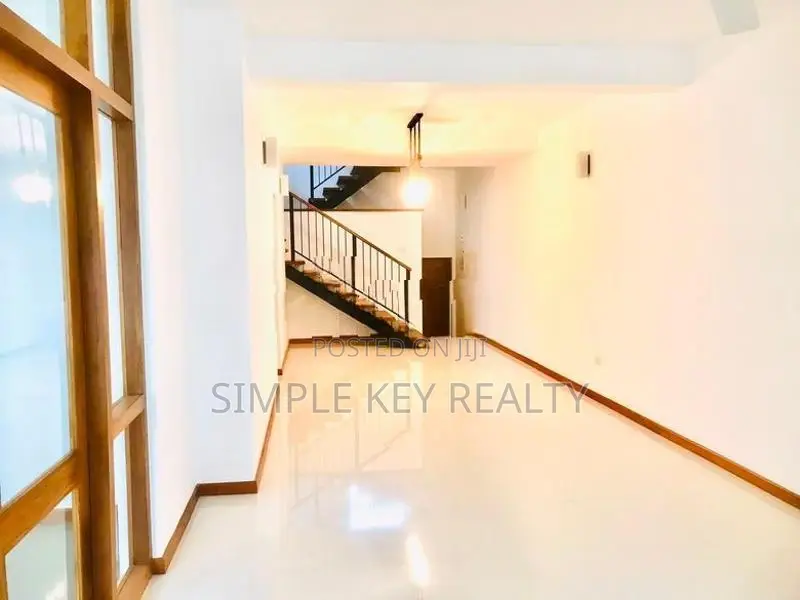 Battaramulla Pelawatta Brand New House For Rent