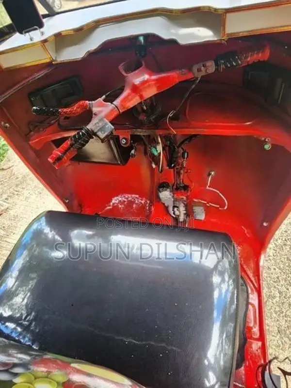 Bajaj RE 1997