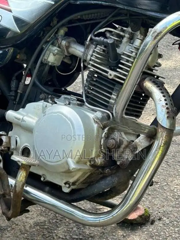 Bajaj CT100 2005