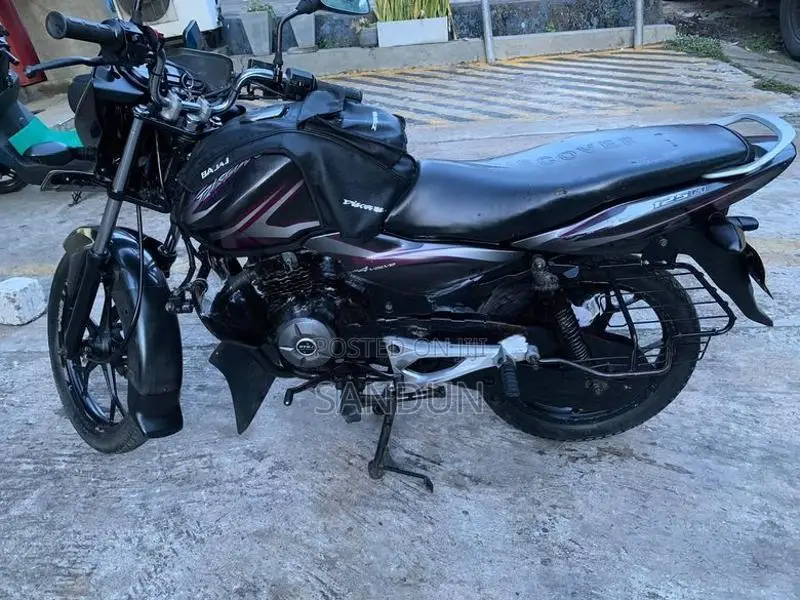 Bajaj Discover 125 M 2015