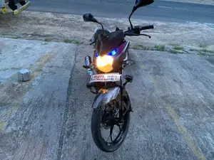 Bajaj Discover 125 M 2015