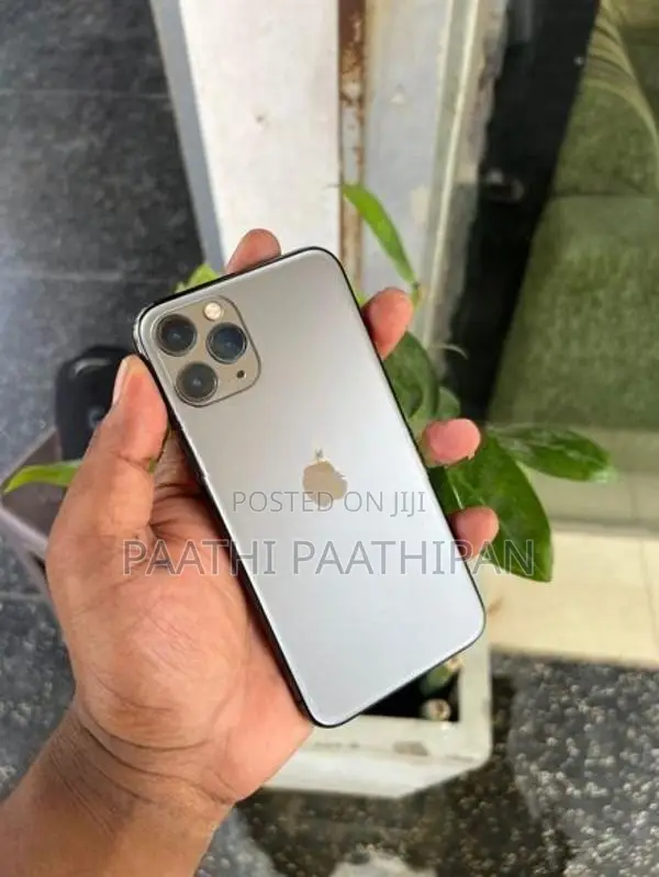 Apple iPhone 11 Pro 256GB (Used)