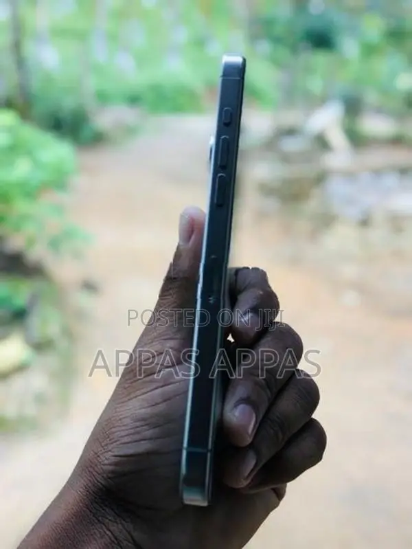 Apple iPhone 15 Pro Max (Used)