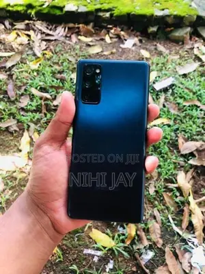 Samsung Galaxy S20FE (Used)