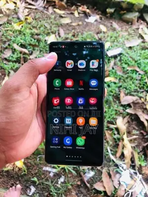 Samsung Galaxy S20FE (Used)