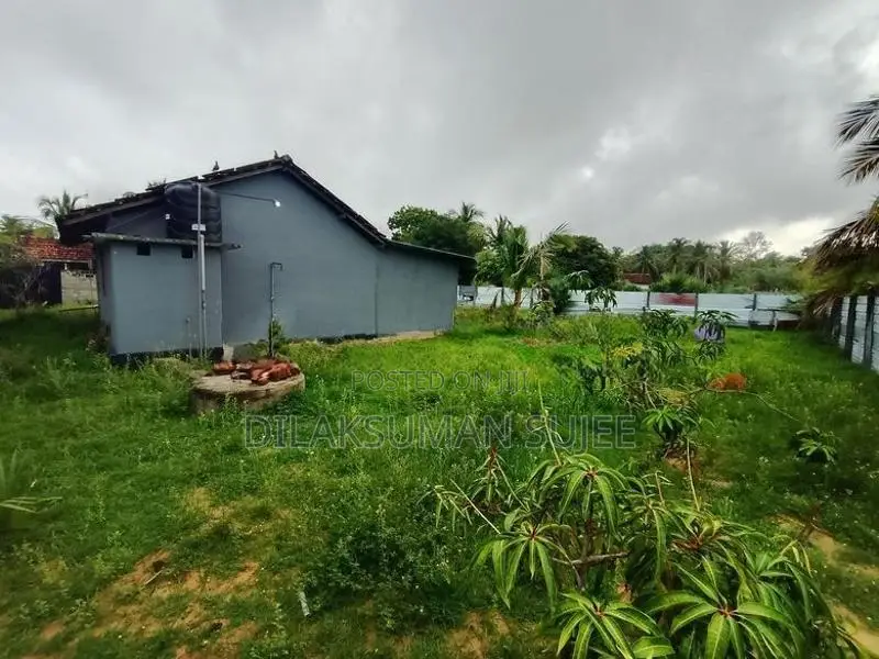 Land + Home For Sale In Batticaloa