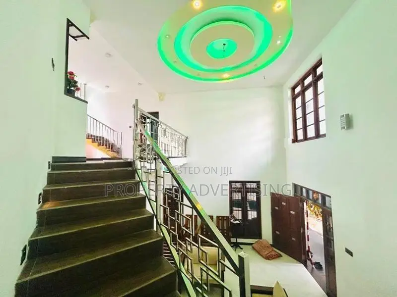 Wattala Architect-Designed 2-Storey House for Sale In Gated Community