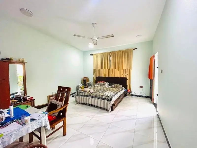 Wattala Architect-Designed 2-Storey House for Sale In Gated Community