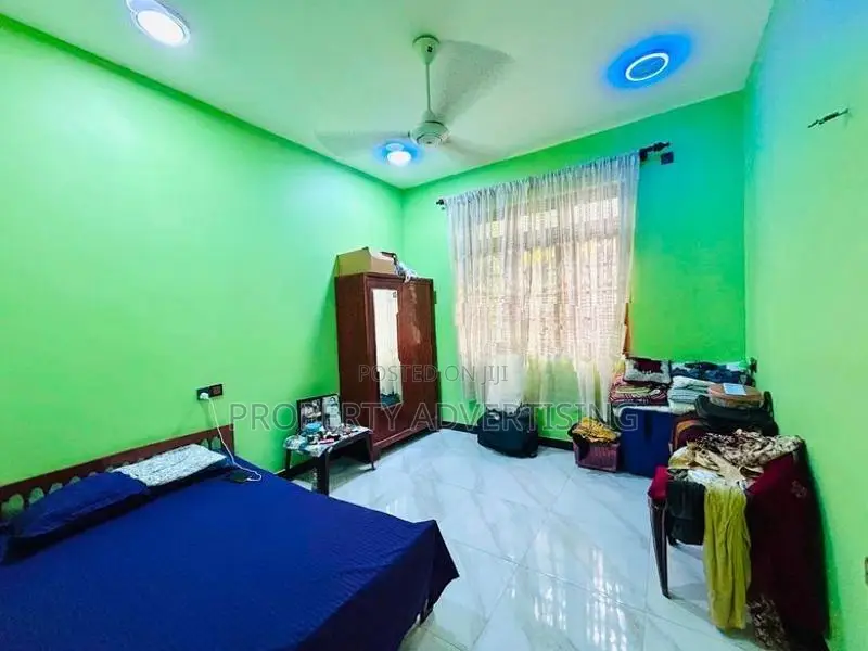 Wattala Architect-Designed 2-Storey House for Sale In Gated Community