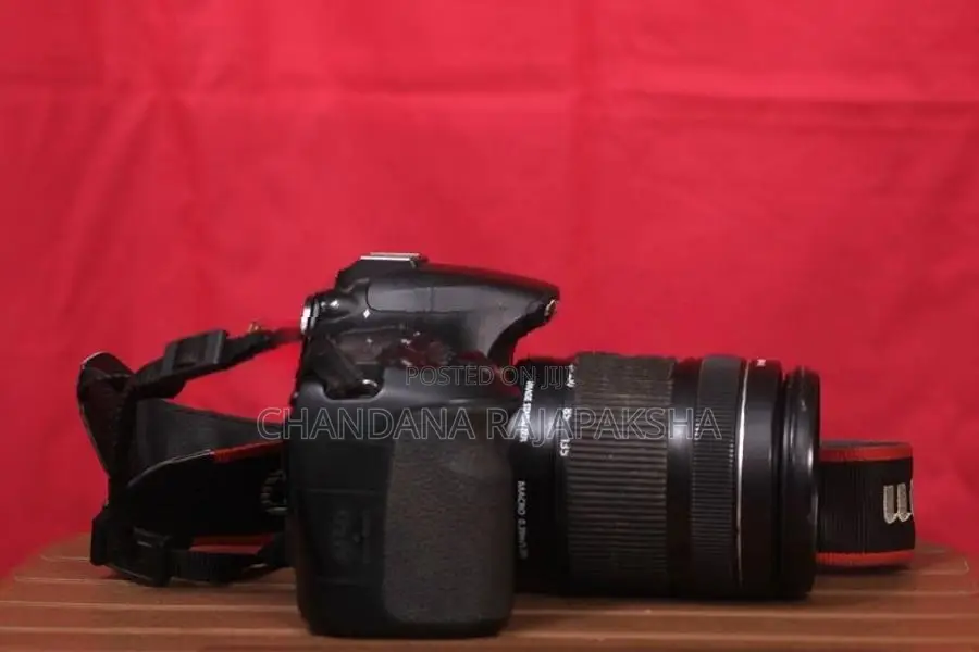Canon Eos 60D DSLR Camera with Lens
