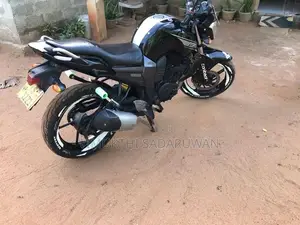 Yamaha FZS V1 2011