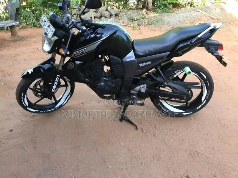 Yamaha FZS V1 2011