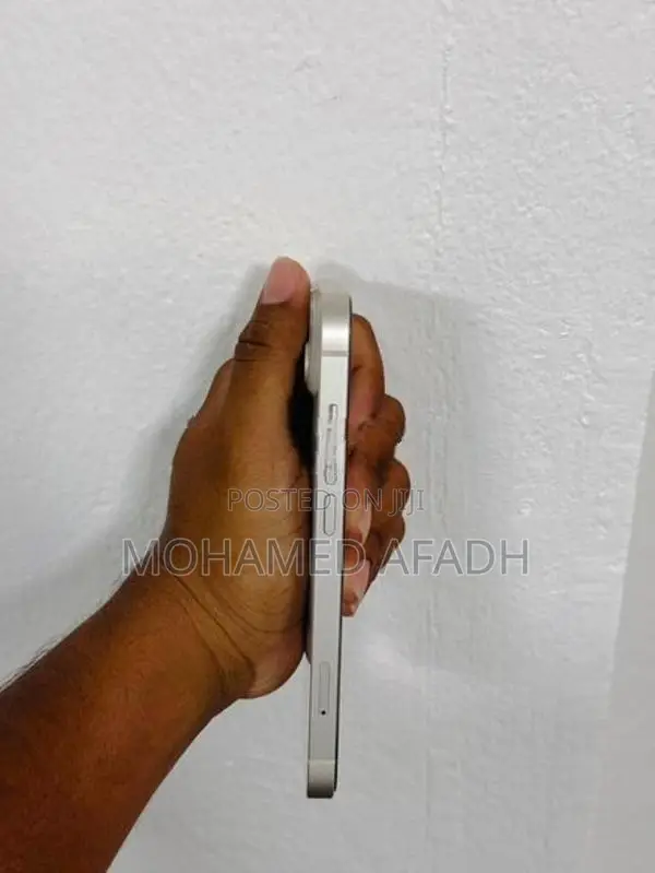 Apple iPhone 14 (Used)