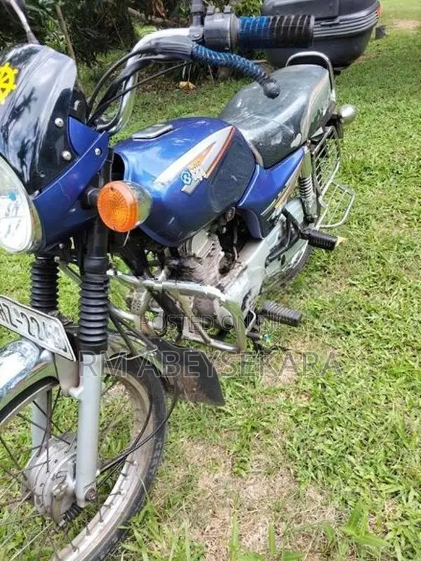 Bajaj Boxer 2005