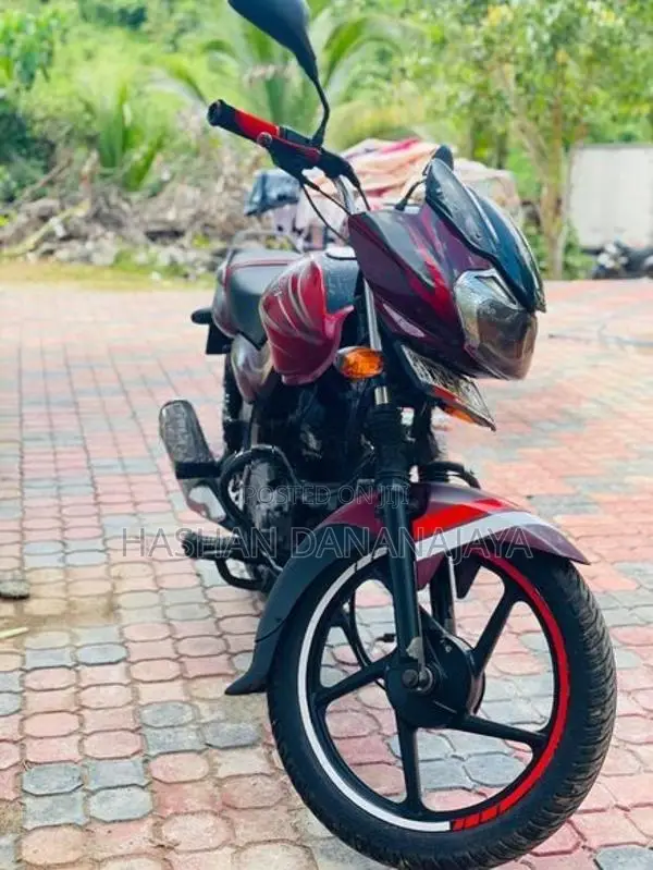 Bajaj Discover 2010