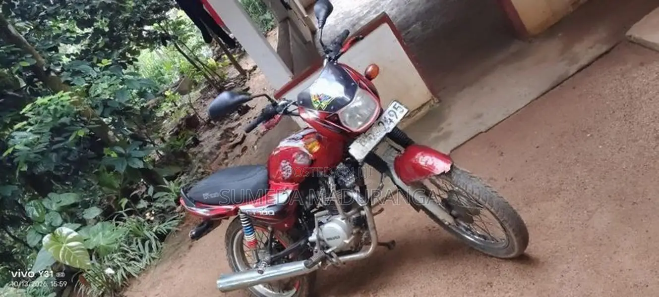 Bajaj CT100 2005